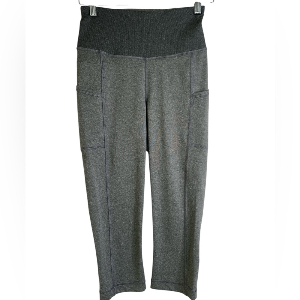 Patagonia Women’s Lightweight Pack Out Cropped Leggings – Gray, Pockets